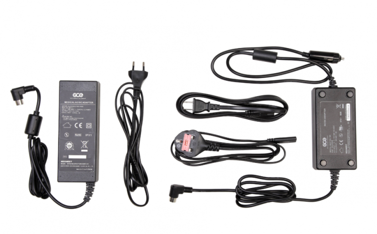 Photo of the AC/DC power cables that come with the Zen-O against a white background.